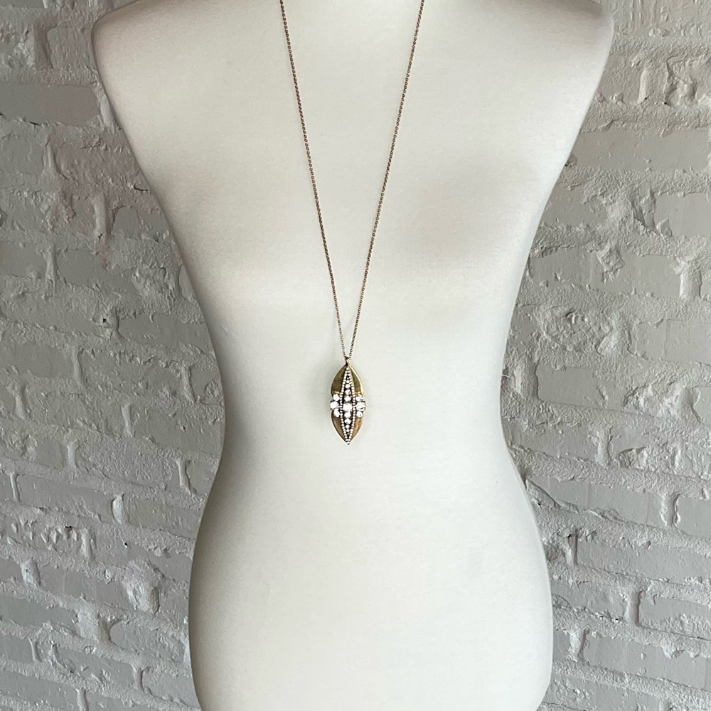 Elegant Gold and Silver Pendant Necklace